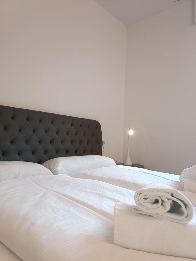 Apartment Teatro โบลซาโน ภายนอก รูปภาพ